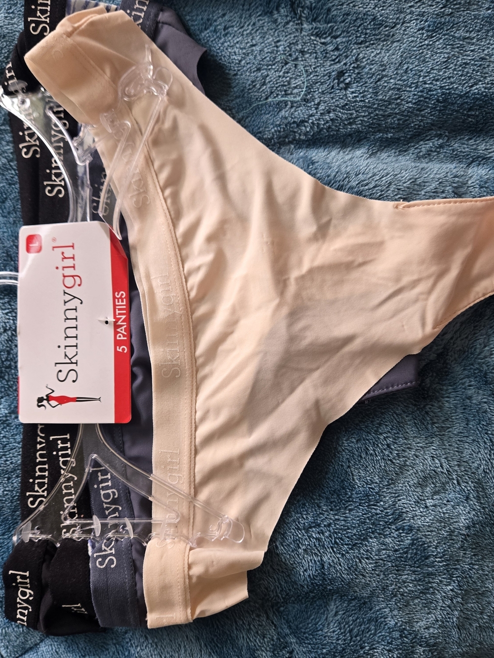 Skinnygirl Smooth Seamless Thong Panties - Nude & Black Set